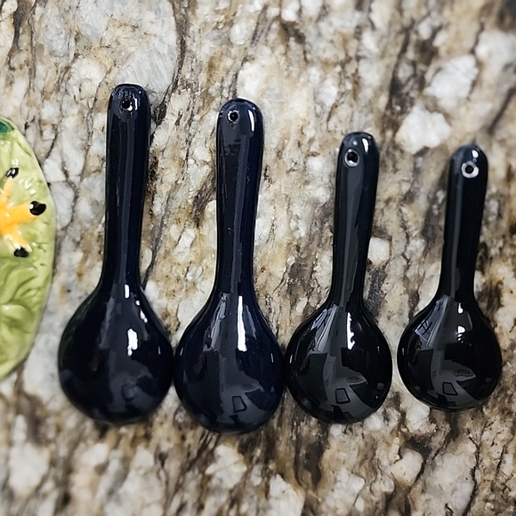 WMG Rooster Ceramic Measuring Spoon Holder Complete with Spoons - Picture 12 of 16